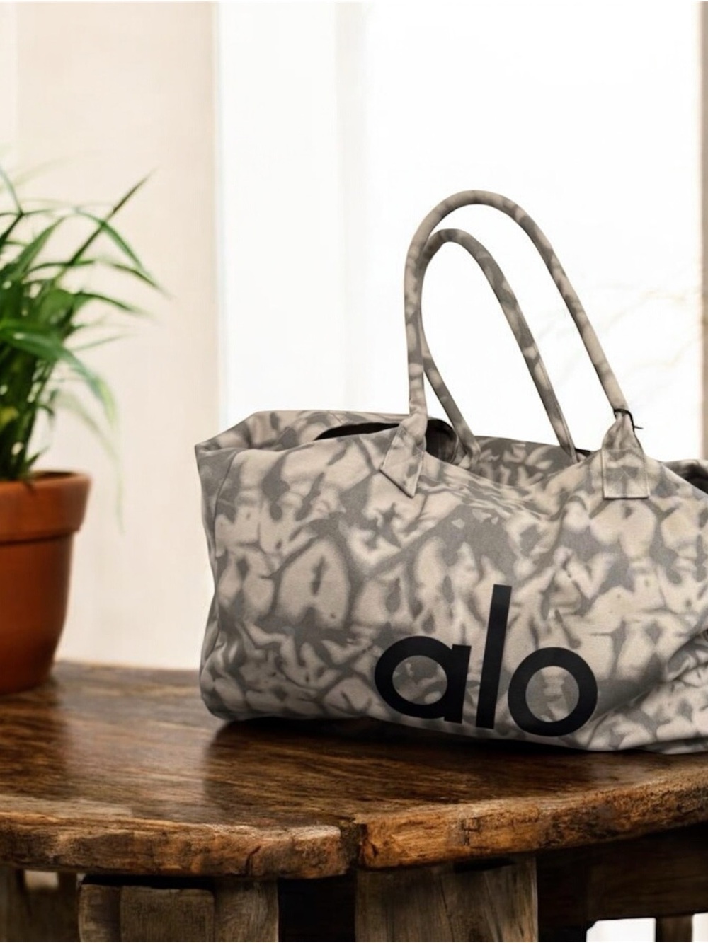 ALO Yoga Gray Tie-Dye Canvas Tote